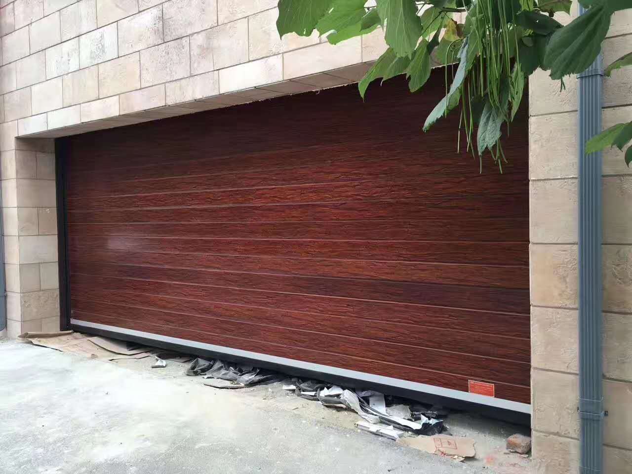 電動卷簾門齒輪噪音是怎么形成的？